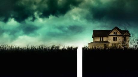 Il poster di 10 Cloverfield Lane pone un nuovo inquietante interrogativo