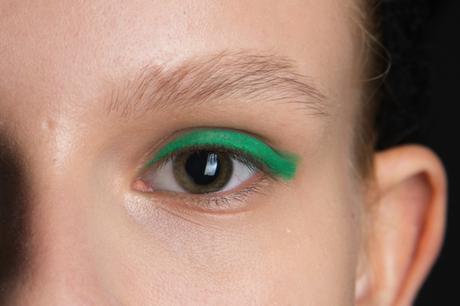 La-tendenza-trucco-Primavera-Estate-2016-secondo-Monique-Lhuillier_image_ini_620x465_downonly