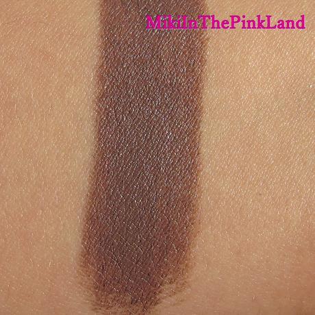 Swatches e Prime Impressioni Haul MAC: Stone, Petal Power, Smutty Green, Feel The Fever.