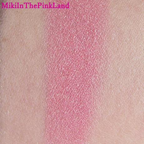 Swatches e Prime Impressioni Haul MAC: Stone, Petal Power, Smutty Green, Feel The Fever.