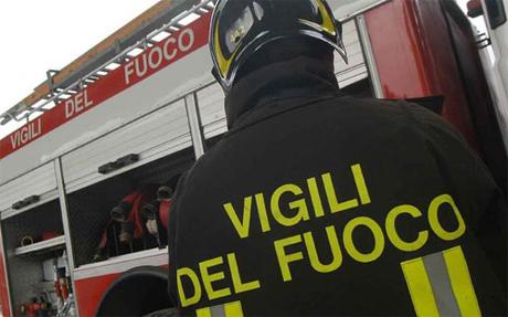 Crotone, in fiamme l'auto dell'ex sindaco Sitra