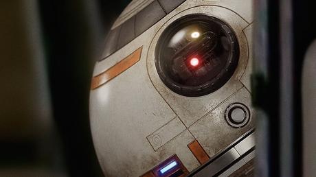 Star Wars: Il Risveglio della Forza, nuovo spot con la celebre mossa di BB-8