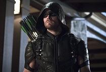 “Arrow 4”: qualcuno riuscirà a fermare Oliver dal cercare vendetta su Damien Darhk?