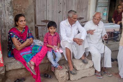 Gujarat 10 - Dwarka, una notte al tempio