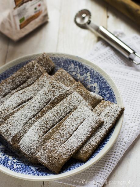 Chiacchiere senza glutine cotte in forno