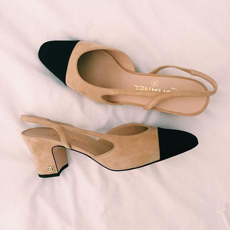 Look for less scarpe di Chanel da nonna edition