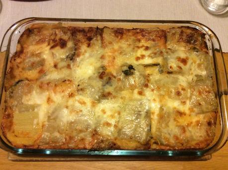 PASTICCIO DI PANE GAMBI DI COSTE E FORMAGGIO (RICETTA RICICLO)