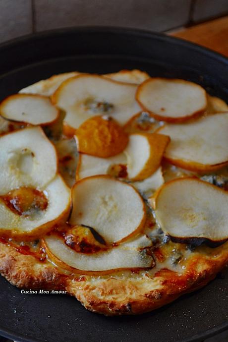 Pizza allo Yogurt e Senza Lievitazione – Classica o alle Pere e Gongorzola