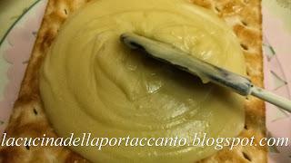 Millefoglie con crema pasticcera e panna montata / Puff pastry with custard and whipped cream