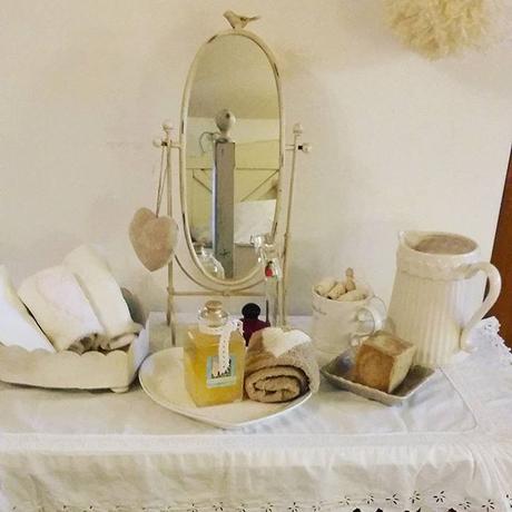 Un’autentica meraviglia shabby chic nella campagna romana