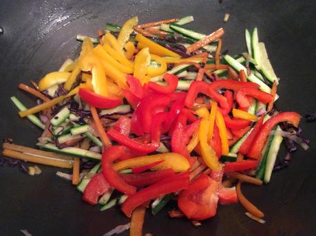 SPAGHETTI DI SOIA CON VERDURE