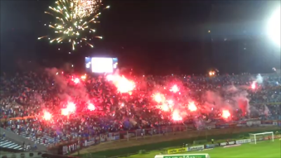 (VIDEO)L'accoglienza dei tifosi del Nacional vs Penarol per la Copa de Verano 20.1.2016