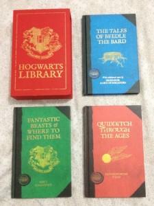 La Biblioteca di Hogwarts. Gli animali fantastici, Il Quidditch attraverso i secoli e Le Fiabe di Beda il Bardo