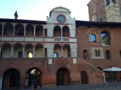 PAVIA. Inaugurata ieri la mostra “Il Treno di Teresio” al Broletto con disegni e ricordi di Vittore Brocchetta.