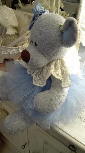 Shabby chic,ORSO AZZURRO CHIC