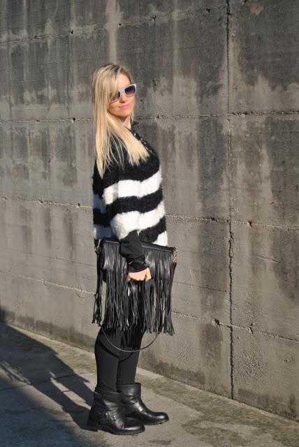 maglia bianca e nera abbinamenti bianco e nero come abbinare il bianco e nero how to wear black and white how to combine black and white how to match black and white black and white inspiration  blonde girl blonde hair blondie outfit casual invernali outfit da giorno invernale outfit gennaio 2016 january  outfit january 2016 outfits casual winter outfit mariafelicia magno fashion blogger colorblock by felym fashion blog italiani fashion blogger italiane blog di moda blogger italiane di moda fashion blogger bergamo fashion blogger milano fashion bloggers italy italian fashion bloggers influencer italiane italian influencer 