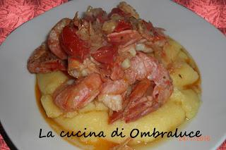 Polenta con gamberi al sugo