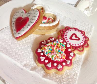 Biscottini decorati per S. Valentino