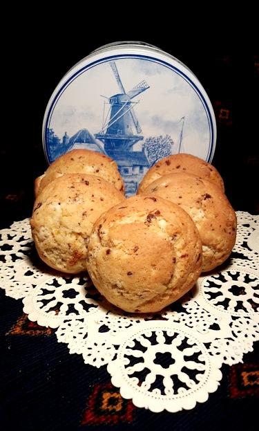 BISCOTTIAMO?? ECCO I BISCOTTI CON CIOCCOLATO ALLA LIQUIRIZIA E KUMKAT CANDITI