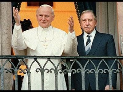 Riscopriamo le nostre tradizioni! Pinochet e la sua dittatura cattolica dell'ultraliberismo gesuitico-hayekkiano