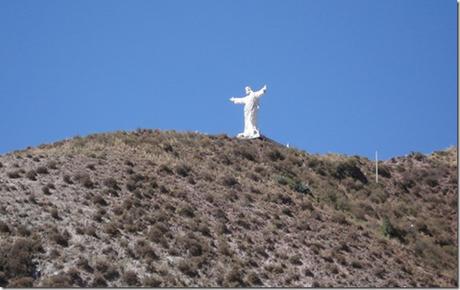 Urcos Cristo blanco