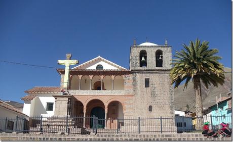 Urcos Chiesa