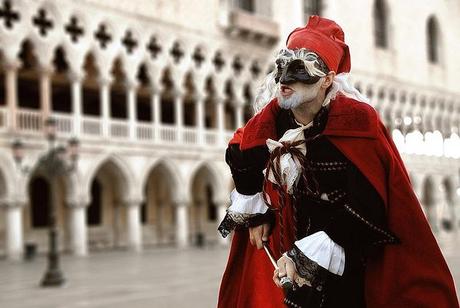 Il fascino del Carnevale di Venezia, cornice spumeggiante per eventi e incontri