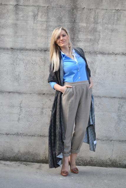 pantaloni marroni come abbinare i pantaloni marroni abbinamenti pantaloni marroni how to wear brown pants how to combine brown pants how to match brown pants brown pants street style blonde girl blonde hair blondie outfit casual invernali outfit da giorno invernale outfit gennaio 2016 january  outfit january 2016 outfits casual winter outfit mariafelicia magno fashion blogger colorblock by felym fashion blog italiani fashion blogger italiane blog di moda blogger italiane di moda fashion blogger bergamo fashion blogger milano fashion bloggers italy italian fashion bloggers influencer italiane italian influencer 