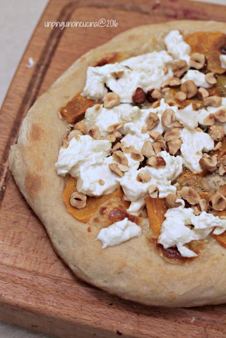 pizza-zucca-burrata-nocciole