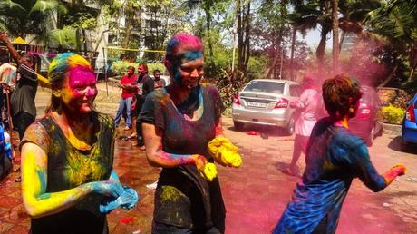 India: Holi, un colorato tripudio di Armonia, gioia ed entusiasmo