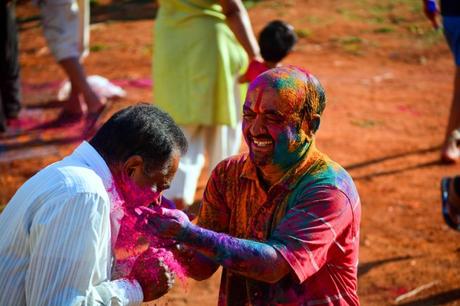 India: Holi, un colorato tripudio di Armonia, gioia ed entusiasmo