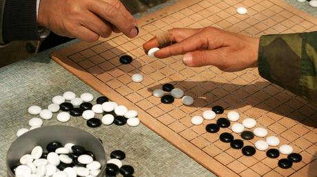 L'AI Google AlphaGo batte un campione del gioco strategico Go