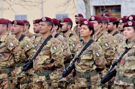 I parà della Folgore a guardia dei confini nordorientali dell’Italia