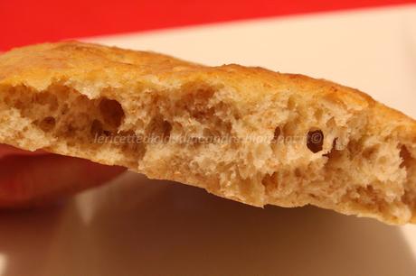 Focaccia con crusca e lievito madre