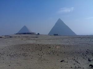 Le tre Piramidi di Giza furono costruite dall’alto