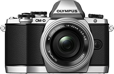 Olympus OM-D E-M10 Fotocamera Mirrorless 16 MP, Kit con Obiettivo M.Zuiko ED 14 - 42mm f3.5-5.6 EZ, Argento