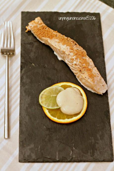 salmone-agli-agrumi-con-dip-alla-senape