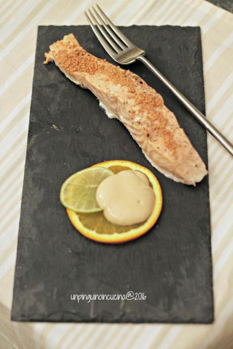 salmone-agli-agrumi-con-dip-alla-senape