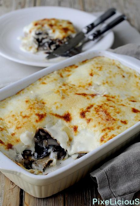 Crespelle di Farina di Castagne con Radicchio Tardivo e Gorgonzola Piccante