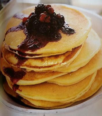 Pancakes con frutti di bosco