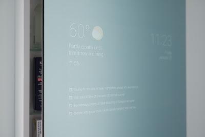 Un ingegnere Google ci mostra il suo smart-mirror ed è davvero figo!