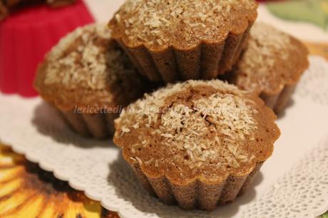 Mini muffin di pandoro con yogurt e ciobar ricetta di riciclo