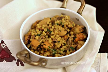 fregola-risottata-con-porcini-cozze-e-zafferano