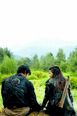 Recensione | The 100 3×03 “Ye who enter here”
