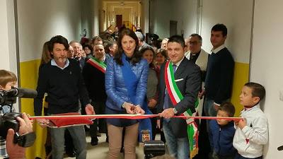 CERTOSA (pv). Inaugurata oggi la nuova ala della scuola primaria. Soddisfazione del sindaco Infurna.