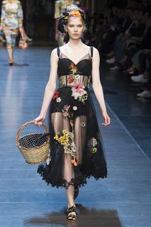 Sneak peek-Dolce&Gabbana:moda,amore e fantasia