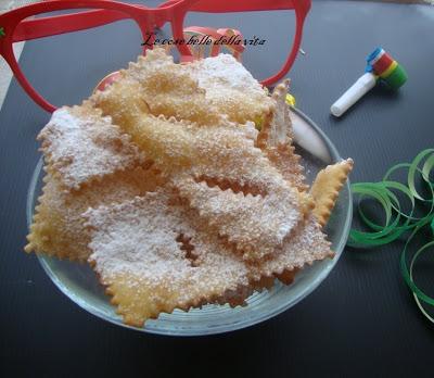 Frappe di carnevale al limoncello sia fritte che a forno