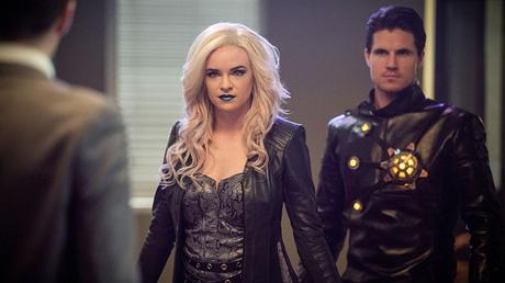 Flash 2: ecco il poster con Killer Frost!