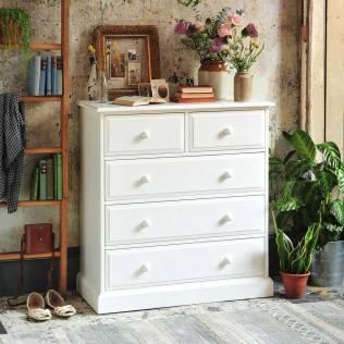 Burford Painted 2+3 Drawer Narrow Chest : Camera da letto rurale di The Cotswold Company