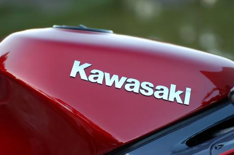 Kawasaki ZZ-R 1100 by Quarter